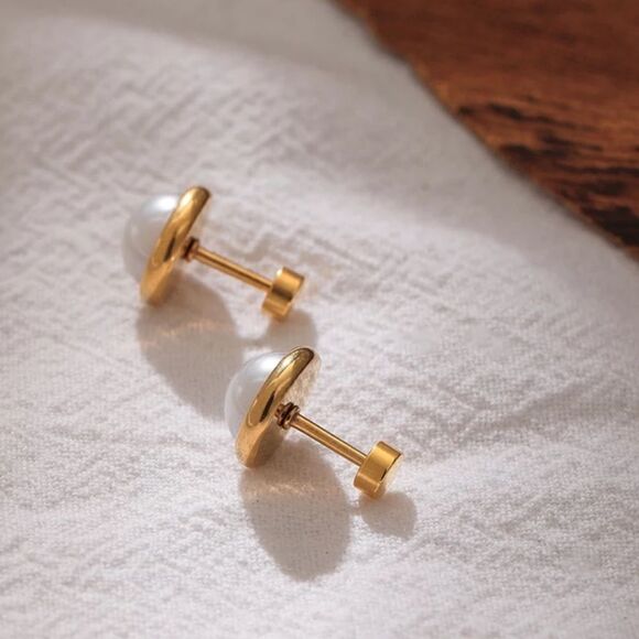 #34 New White Pearl Gold Screw Back Stud Earrings - Picture 8 of 14